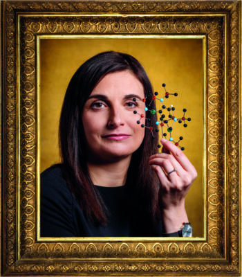 Professor Eva Hevia
